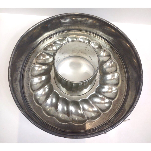 Vintage Springform Bunt Cake Pan 2 Piece Germany Made Country Kitchen Farmhouse - Picture 8 of 9